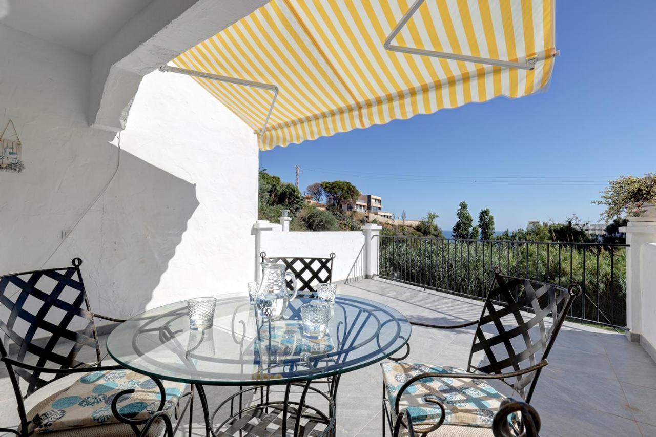 Chalet Quaint 2 Bedroom Townhouse With Pool Close To Sea! Benalmádena